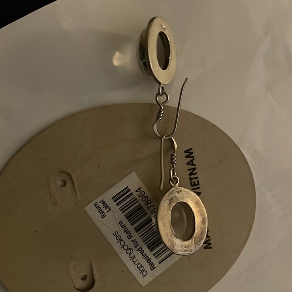 Earrings - Picture 6 of 6